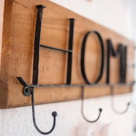 Eleni Apartament