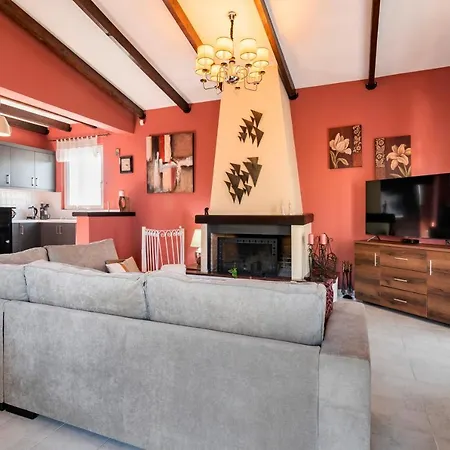 Апартаменты Eleni Soroni